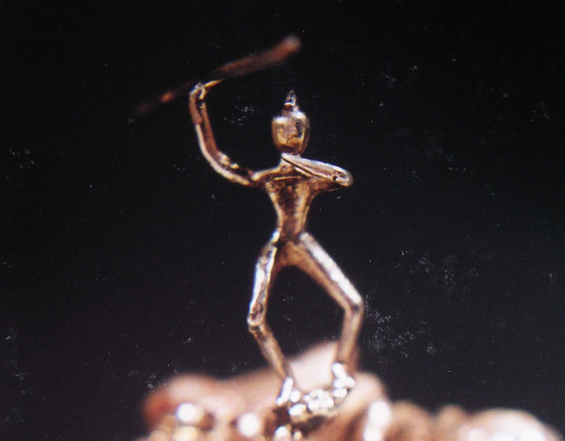 Escultura Lanzador Universal